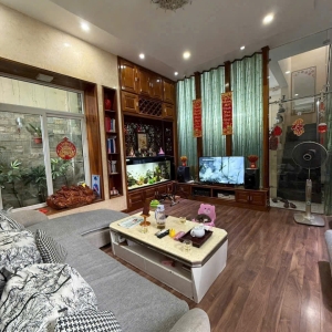 NHÀ MẶT TIỀN ĐƯỜNG LAM SƠN
