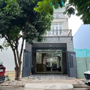 NHÀ ĐẸP KĐT PHƯỚC LONG A