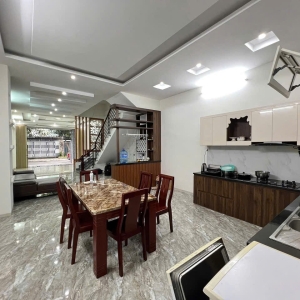 NHÀ ĐẸP KĐT PHƯỚC LONG A
